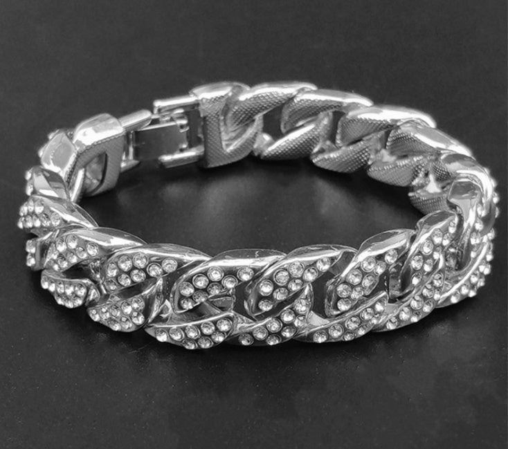 LYON CITY FULL DIAMOND CUBAN LINK BRACELET FOR MEN